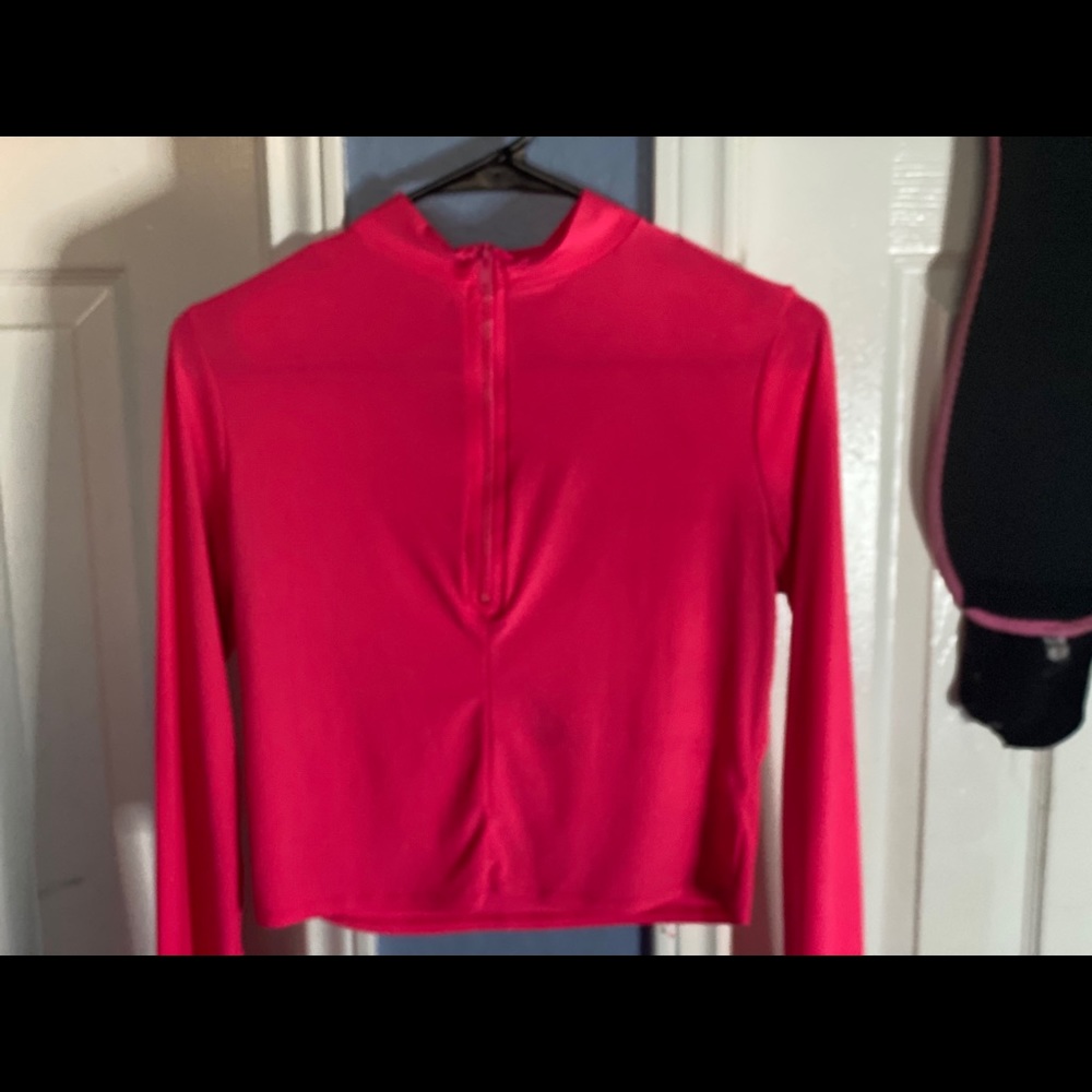 FashionNova Dri-Fit pink Half-Zip Crop top